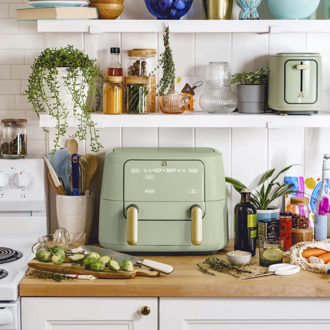 Beautiful 19090 9QT TriZone Air Fryer, Sage Green
