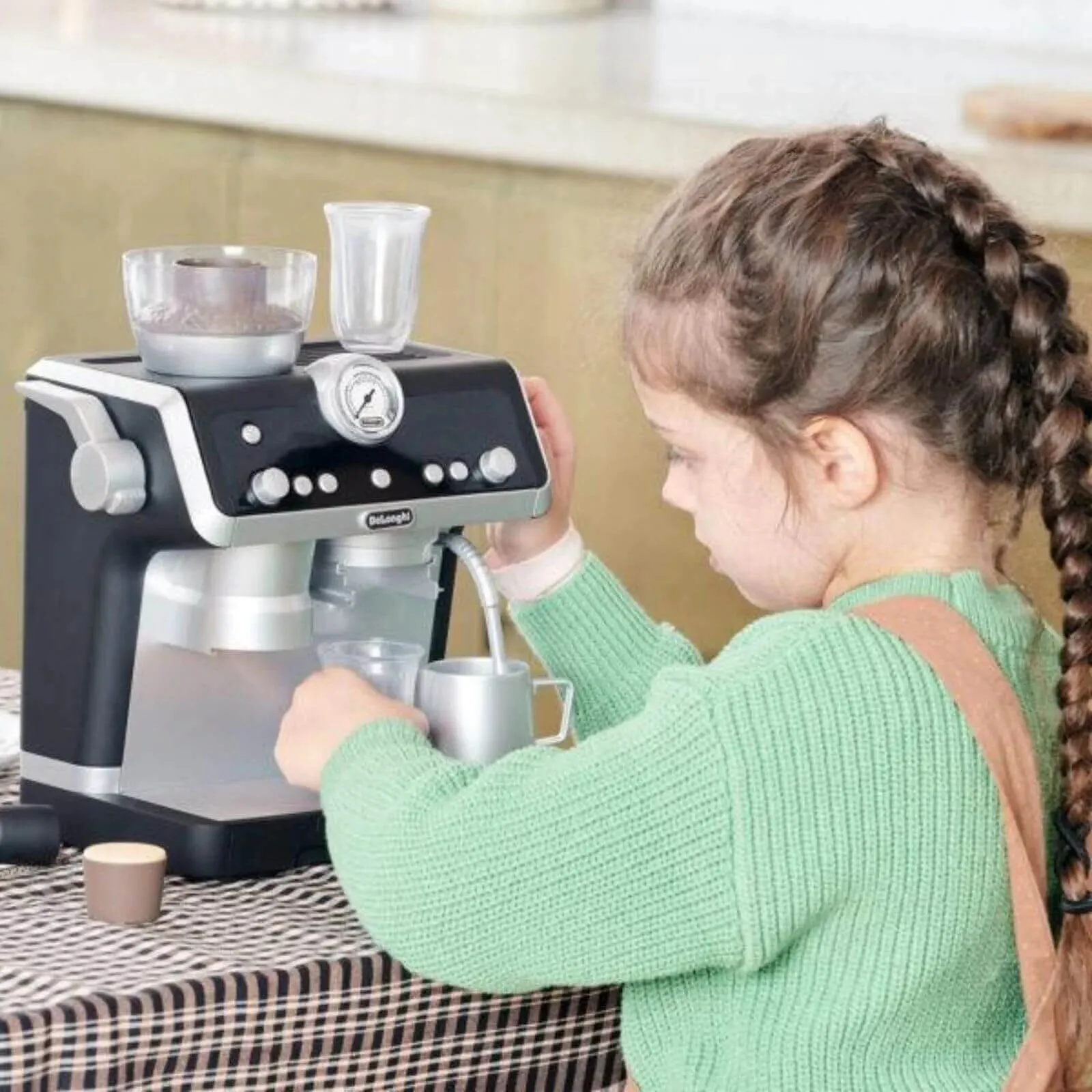 Casdon Delonghi Barista Coffee Machine
