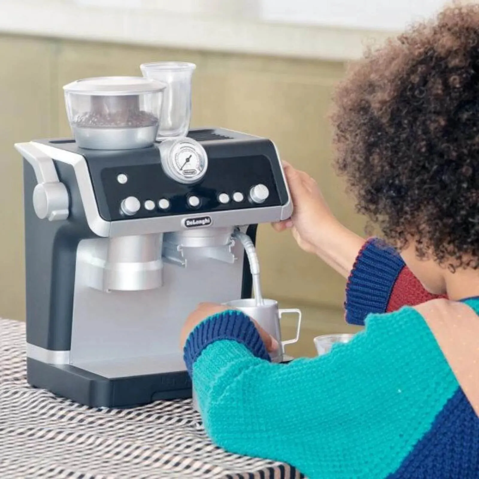 Casdon Delonghi Barista Coffee Machine
