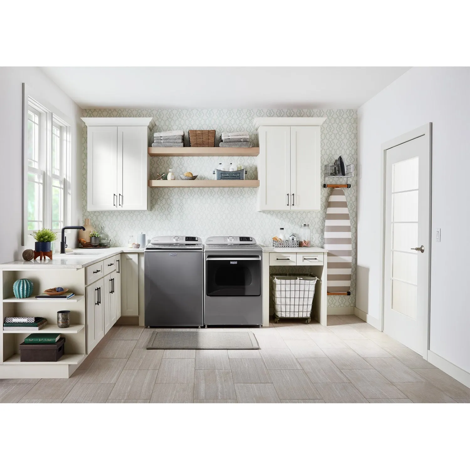 Maytag Metallic Slate Smart Top-Load Washer (5.4 cu. ft.) & Smart Gas Dryer (7.4 cu. ft.) - MVW6230HC/MGD7230HC