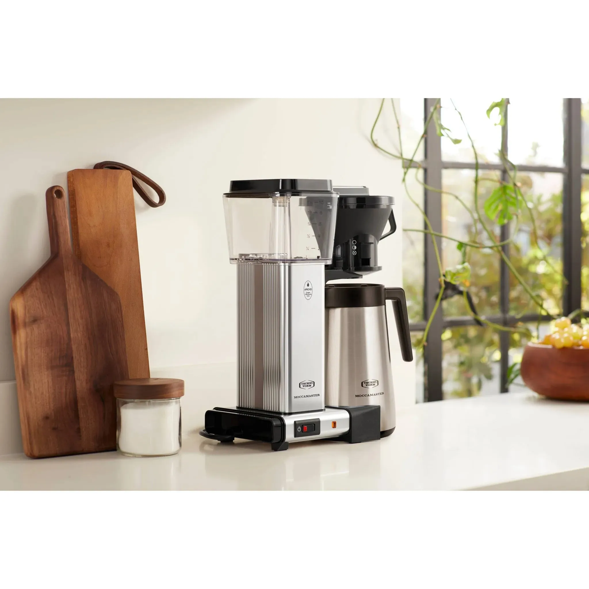 Moccamaster KBT Coffee Maker Polished Silver: 40 oz Capacity