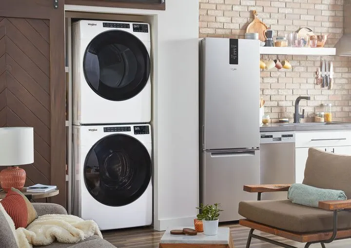 Whirlpool White Front Load Washer with Quick Cycle (5.2 cu. ft.) - WFW5605MW